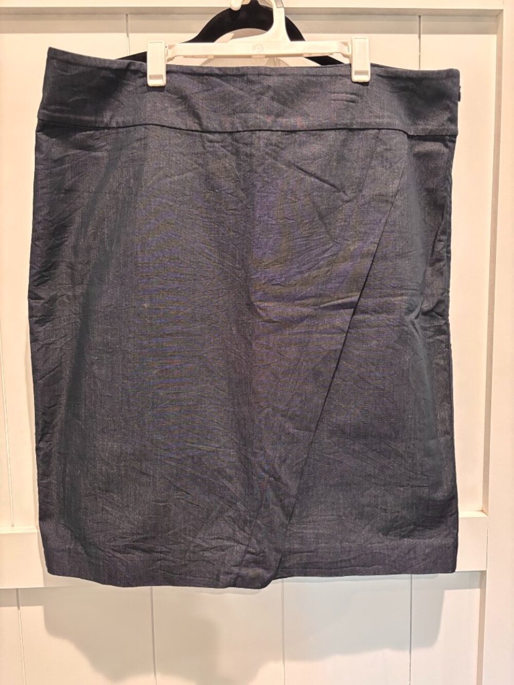 Ann Taylor Women's Faux Wrap Pencil Skirt – Size 14 – Like New